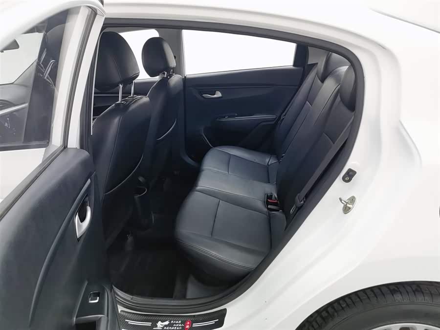 Kia K2 2017 car image #16