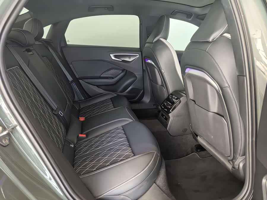 Audi FAW Audi A5L 2025 #16 Audi FAW Audi A5L 2025 car image #16