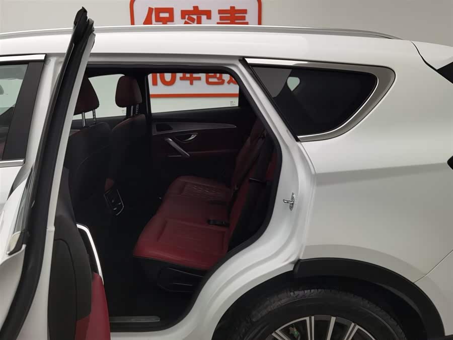 Jetour X70 PLUS 2022 car image #16