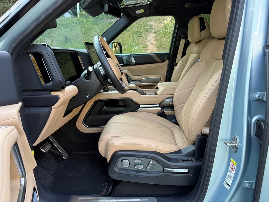 FangChengBao Leopard 8 2024 car image #16