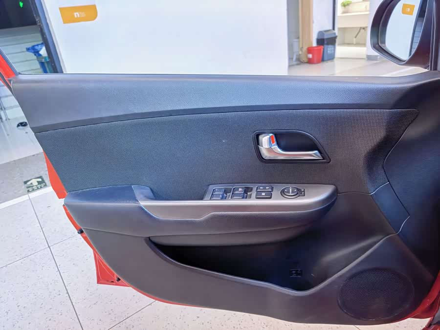 起亚 起亚K2 2015 汽车图片 #16