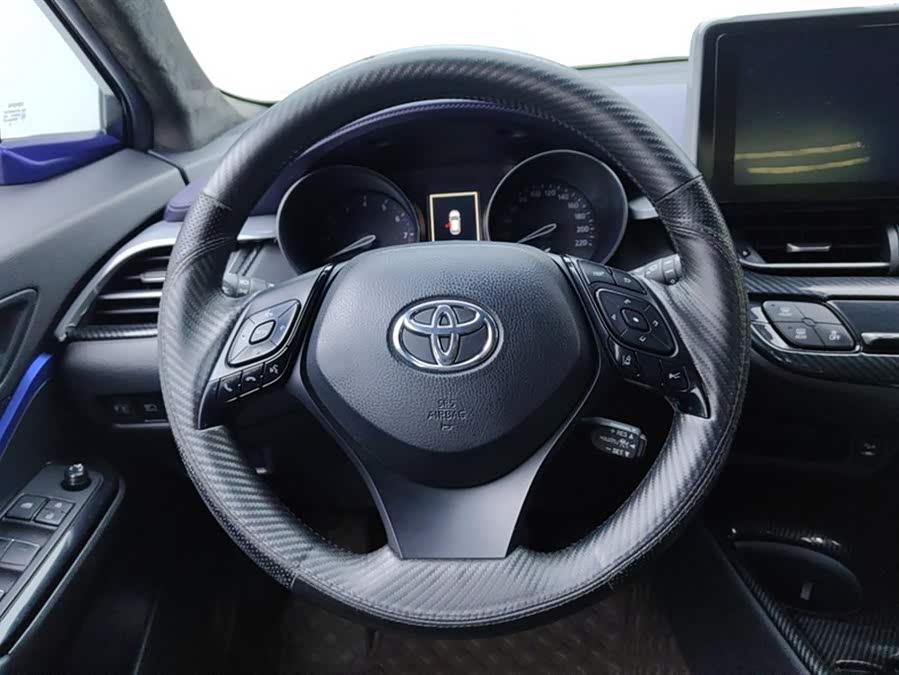 Toyota C-HR 2019 immagine di auto #16
