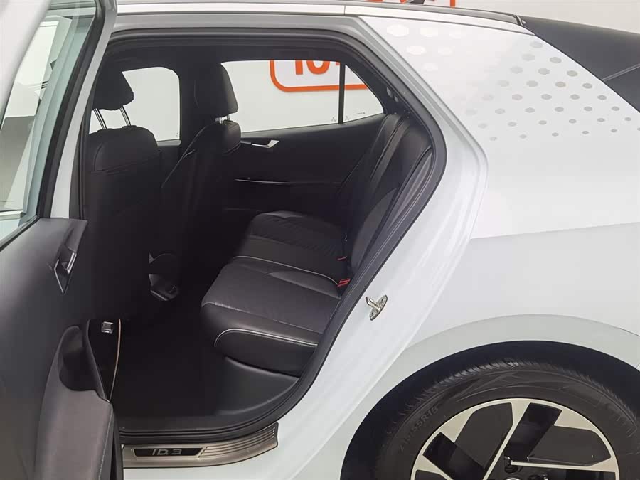 Volkswagen ID.3 2023 immagine di auto #16