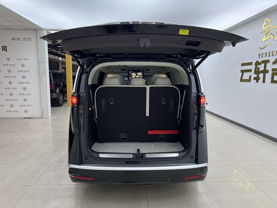 Denza D9 2025 #16 Denza D9 2025 car image #16