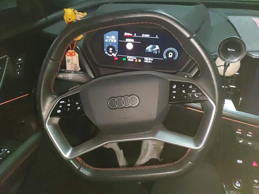 Audi Q5 e-tron 2023 #16 Audi Q5 e-tron 2023 صورة سيارة #16