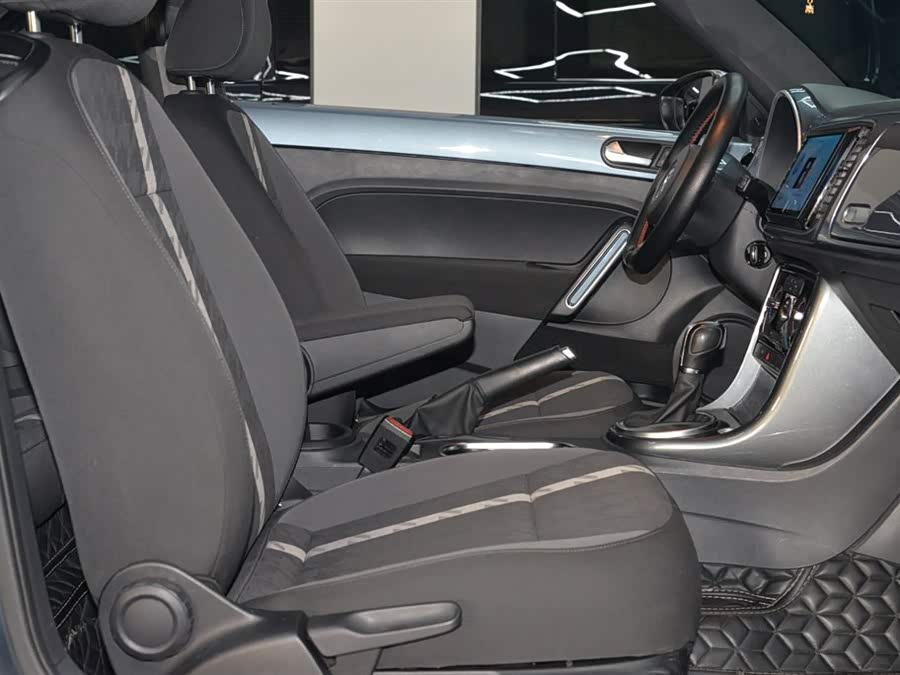 Volkswagen Beetle 2017 immagine di auto #16
