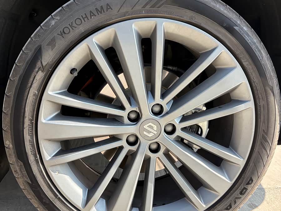 零跑汽车 零跑C16 2024 汽车图片 #16