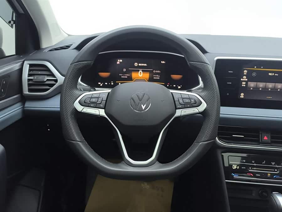 Volkswagen Tharu 2024 immagine di auto #16