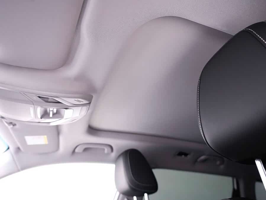 GEELY Boyue 2022 immagine di auto #16
