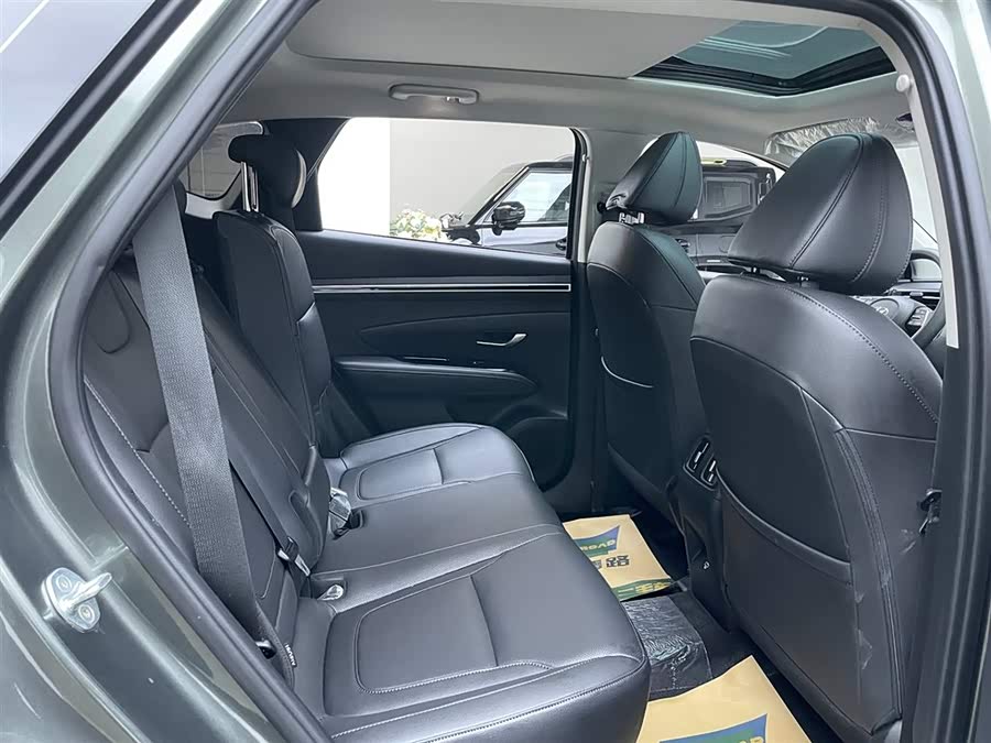 Hyundai Tucson 2023 car image #16