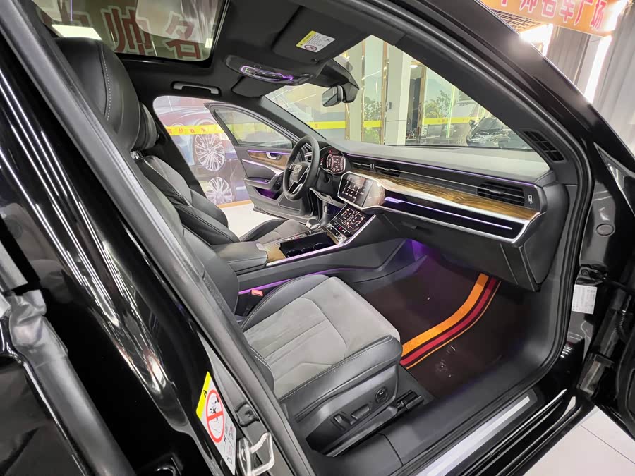 Audi A6L 2019 car image #16