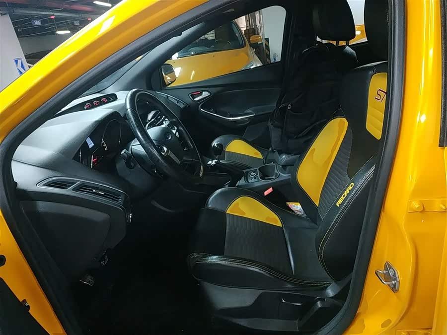 Ford Focus (Imported) 2015 #16 Ford Focus (Imported) 2015 imagen de coche #16