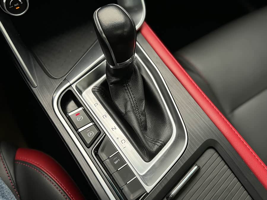 GEELY Binray 2021 car image #16