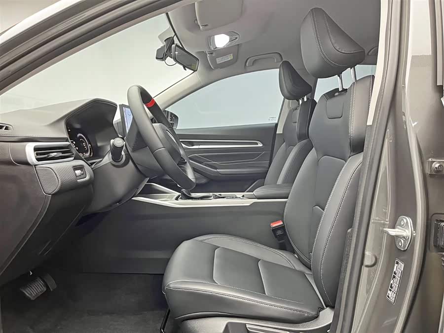 GEELY Emgrand 2025 car image #16