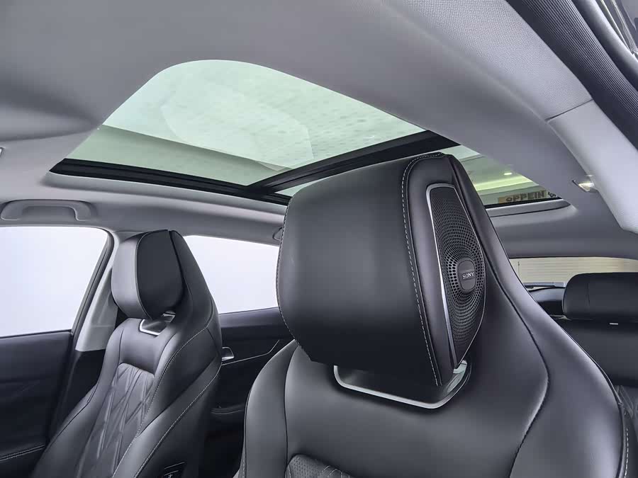 Changan UNI-K iDD 2023 #16 Changan UNI-K iDD 2023 car image #16