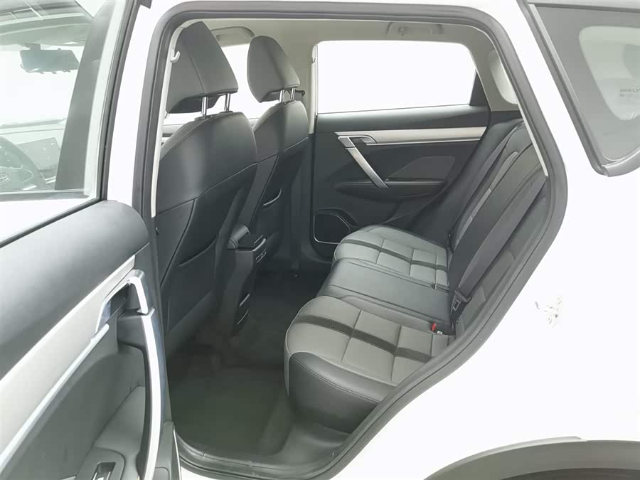 GEELY Coolray 2025 car image #16