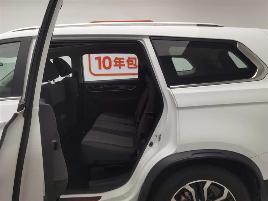 Forthing T5 L 2020 صورة سيارة #16