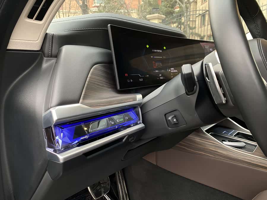 BMW i7 2023 #16 BMW i7 2023 car image #16