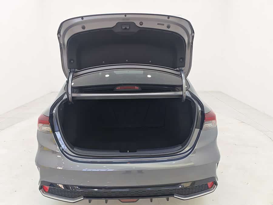 Kia K3 2023 car image #16