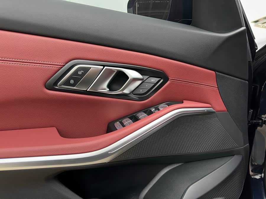 BMW i3 2025 immagine di auto #16