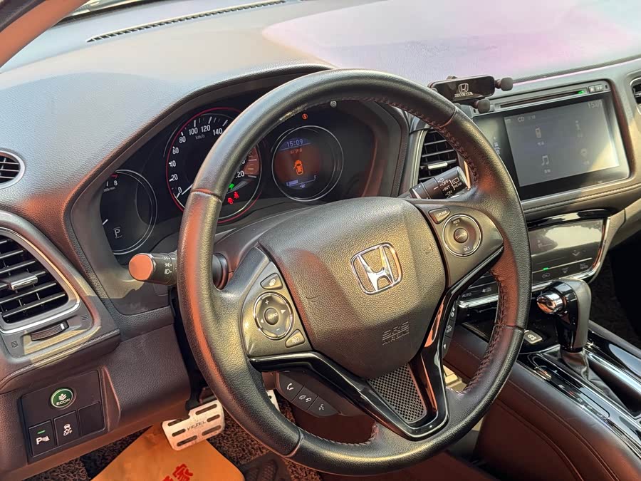 Honda VEZEL 2015 car image #16