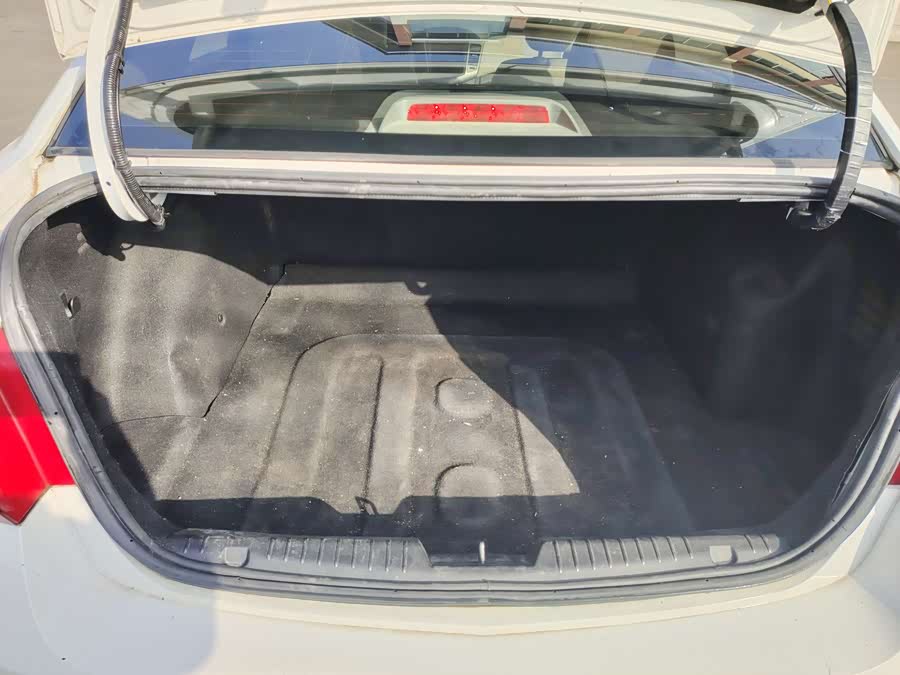 Chevrolet Cruze 2016 immagine di auto #16