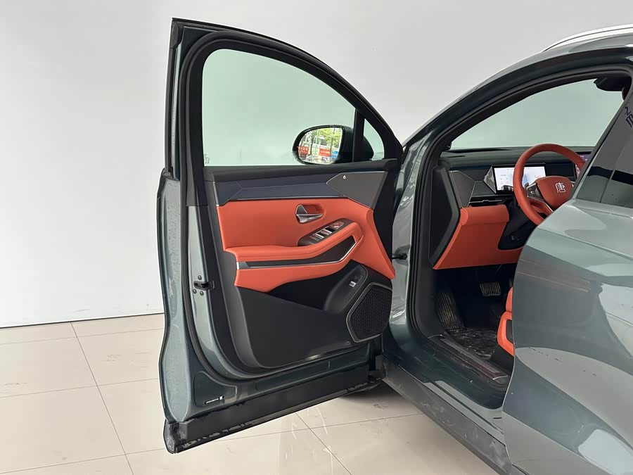 BYD Tang L 2025 #16 BYD Tang L 2025 immagine di auto #16