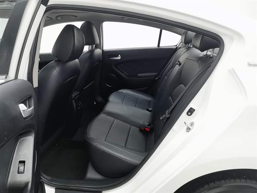 起亚 起亚K3 2018 汽车图片 #16