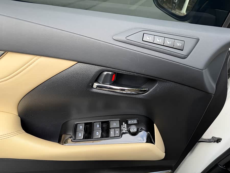 Toyota Alphard 2021 #16 Toyota Alphard 2021 car image #16