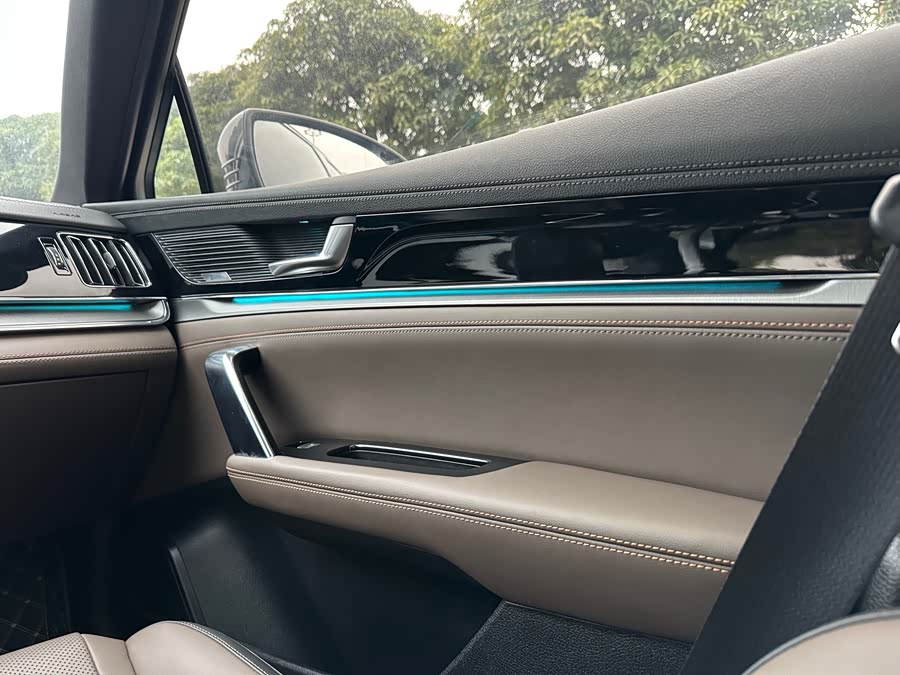 BYD Tang 2020 car image #16