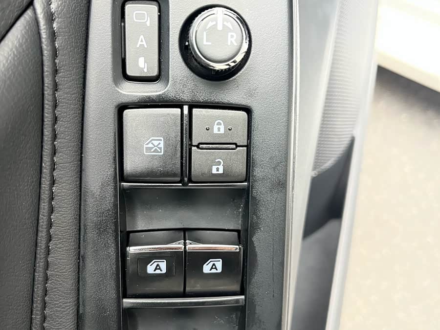 Toyota Avalon 2024 immagine di auto #16