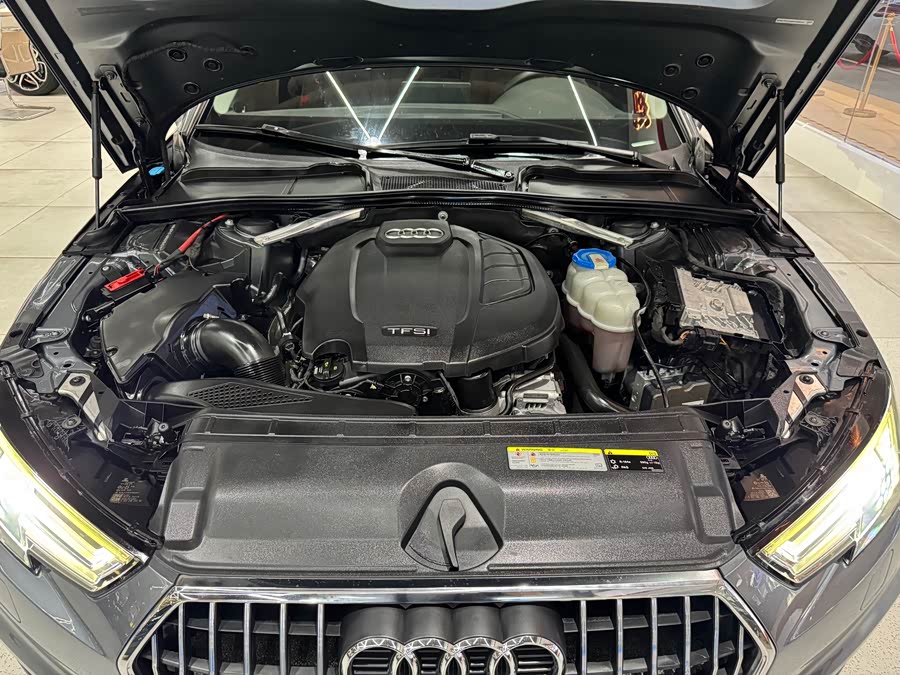 Audi A4 (Imported) 2017 #16 Audi A4 (Imported) 2017 صورة سيارة #16