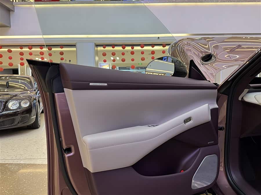 MI YU7 2025 car image #16