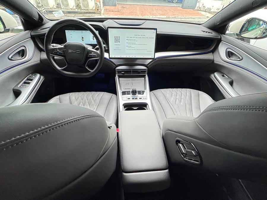 BYD Seal 07 DM-i 2025 #16 BYD Seal 07 DM-i 2025 car image #16