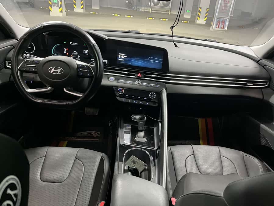 Hyundai Elantra 2023 car image #16