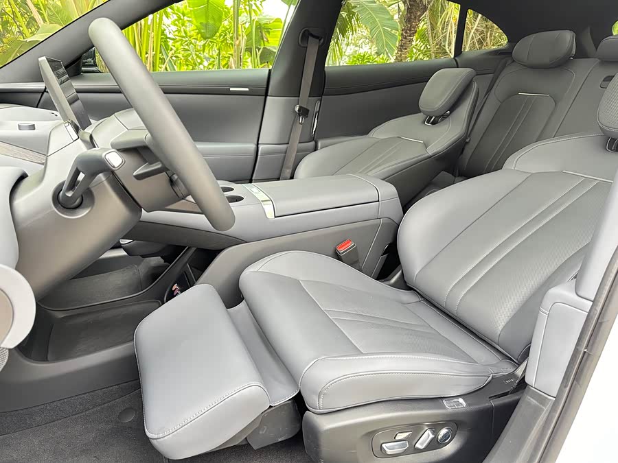 小米汽车 小米YU7 2025 汽车图片 #16