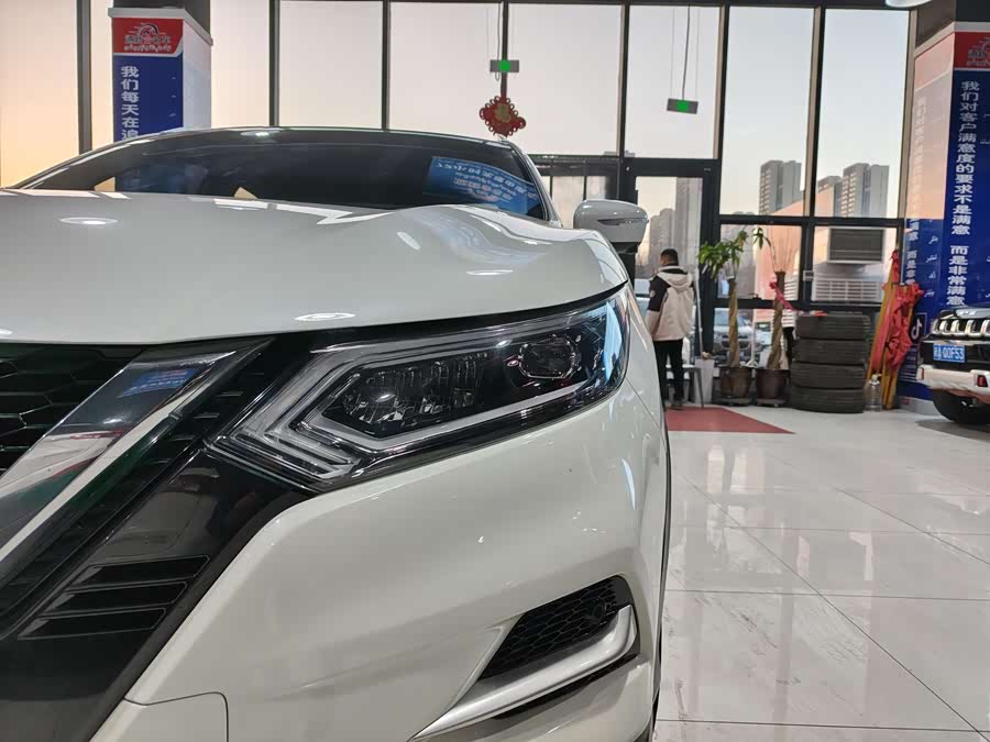 Nissan Qashqai 2023 car image #16