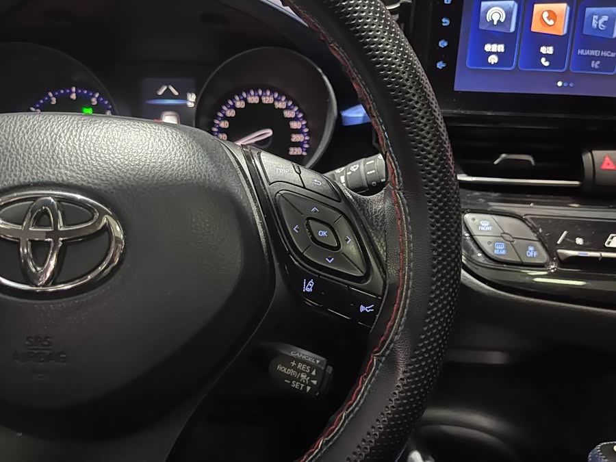 Toyota C-HR 2023 immagine di auto #16