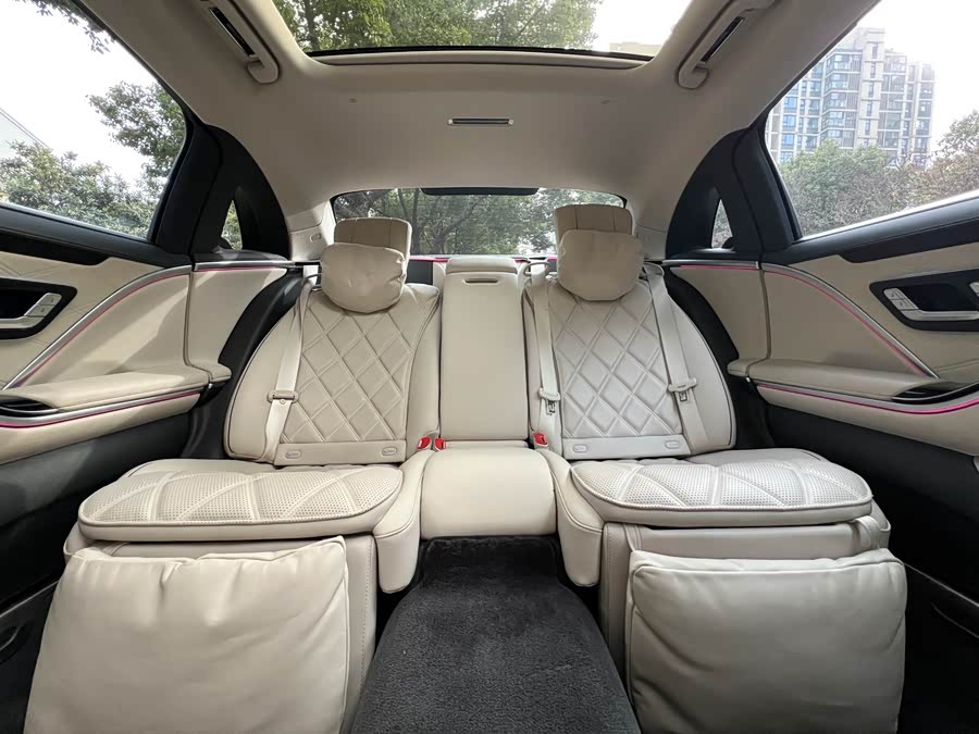 Mercedes-Benz Maybach S Class 2022 car image #16