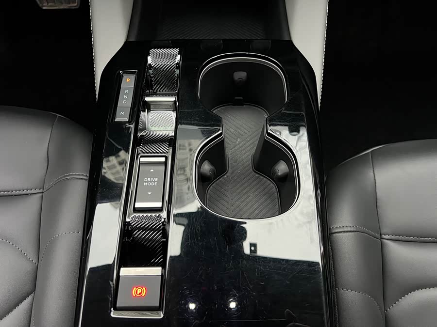 Citroen C5 X 2021 car image #16