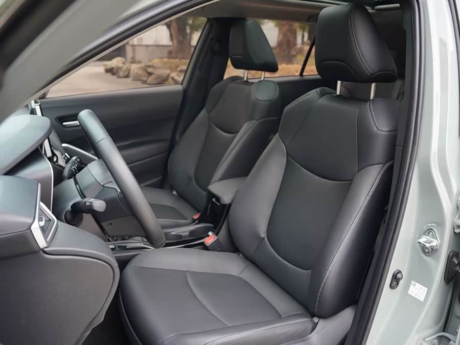 Toyota Corolla Cross 2022 immagine di auto #16