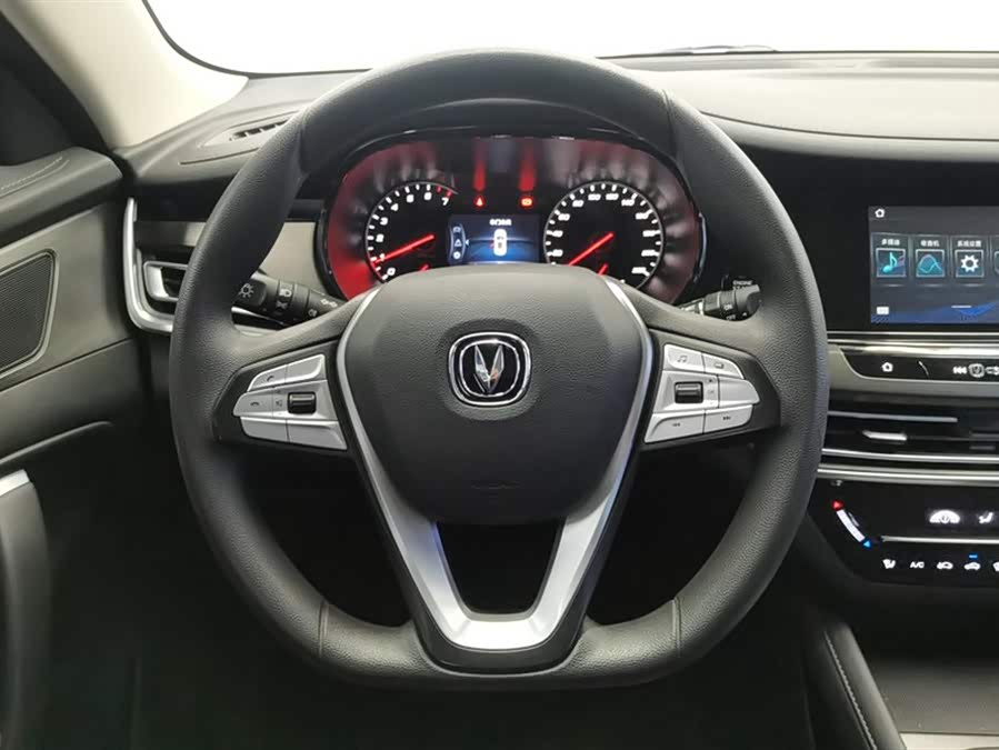 Changan CS35 Plus 2021 صورة سيارة #16