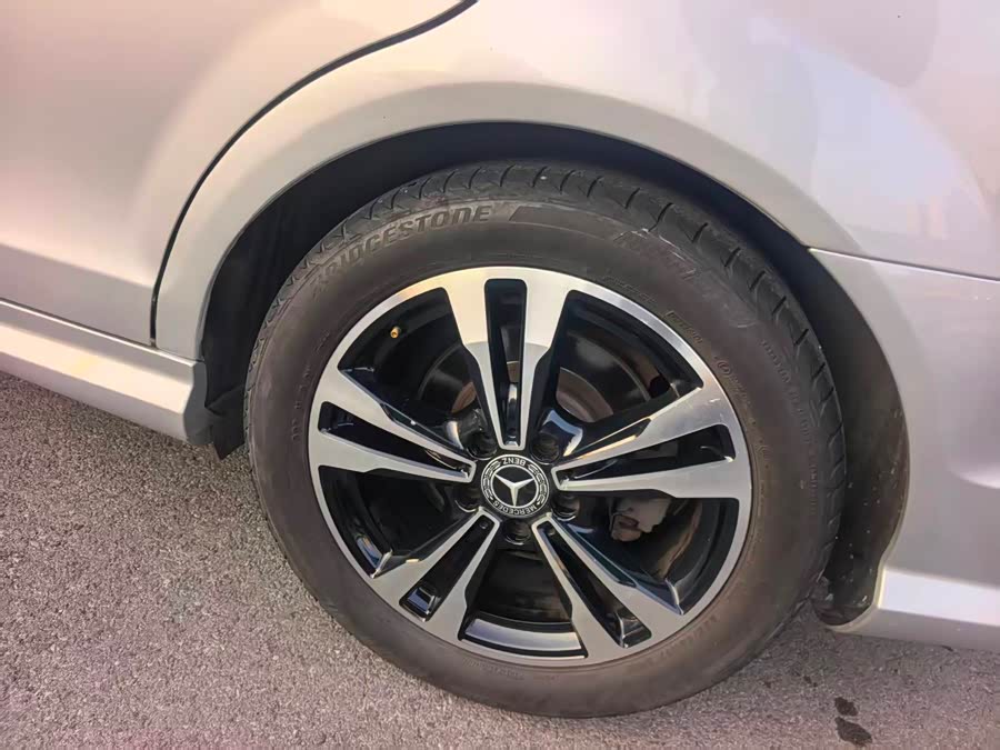 Mercedes-Benz C Class 2014 car image #16