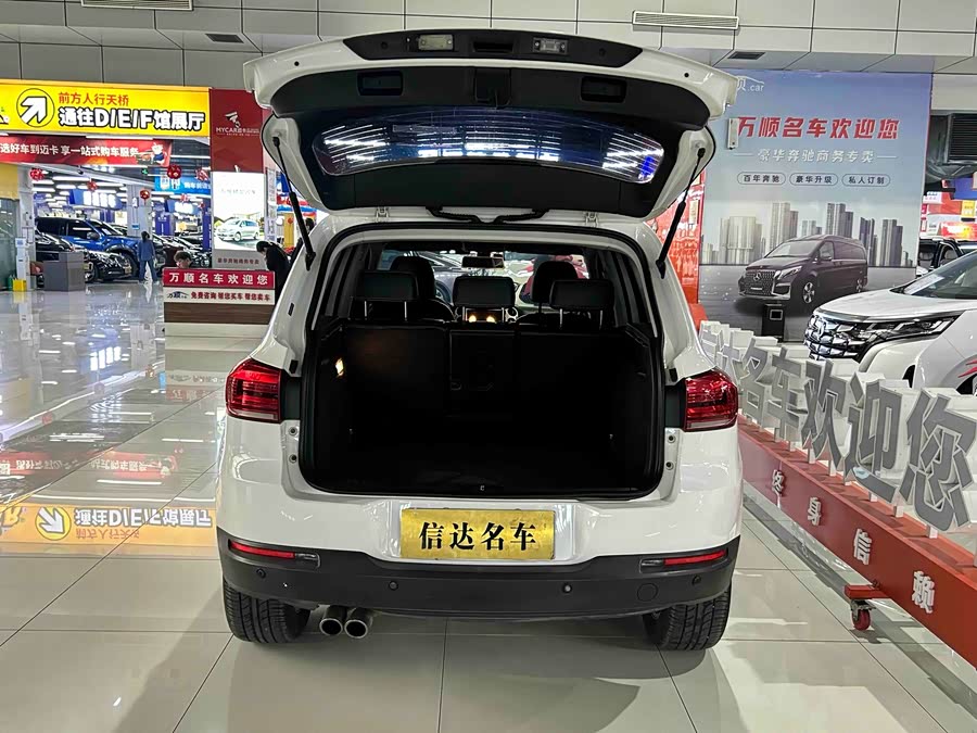 Volkswagen Tiguan 2019 car image #16