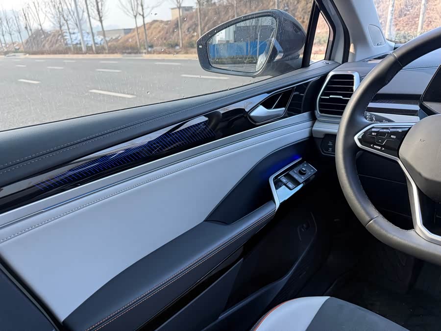 Volkswagen ID.6 Crozz 2024 immagine di auto #16