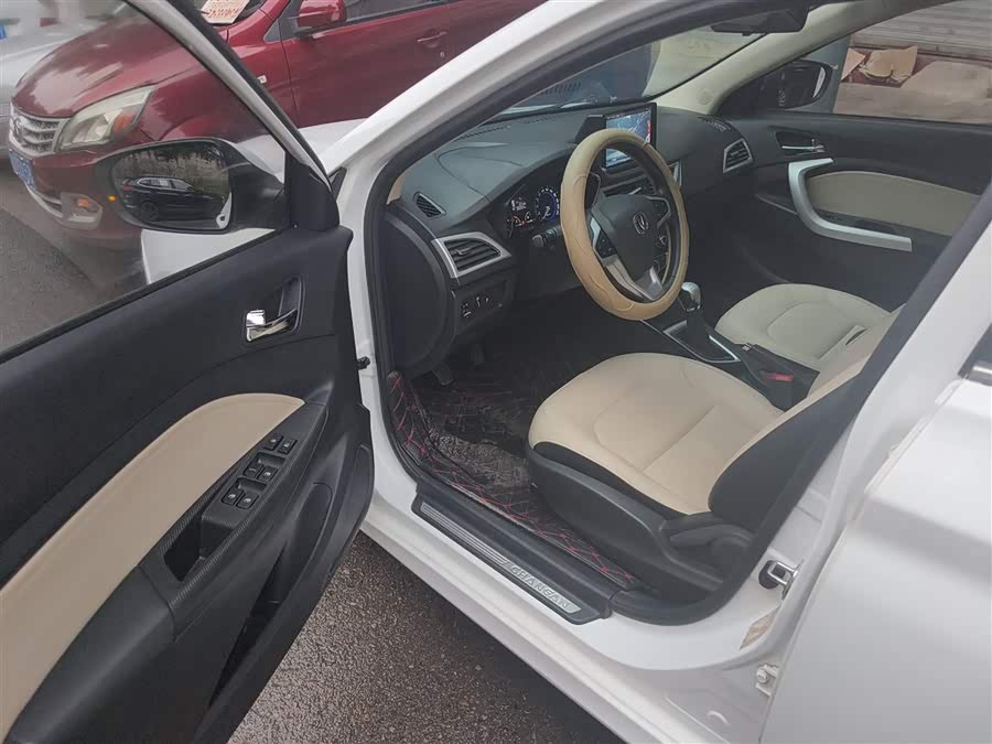 Changan Alsvin V7 2015 imagem de carro #16