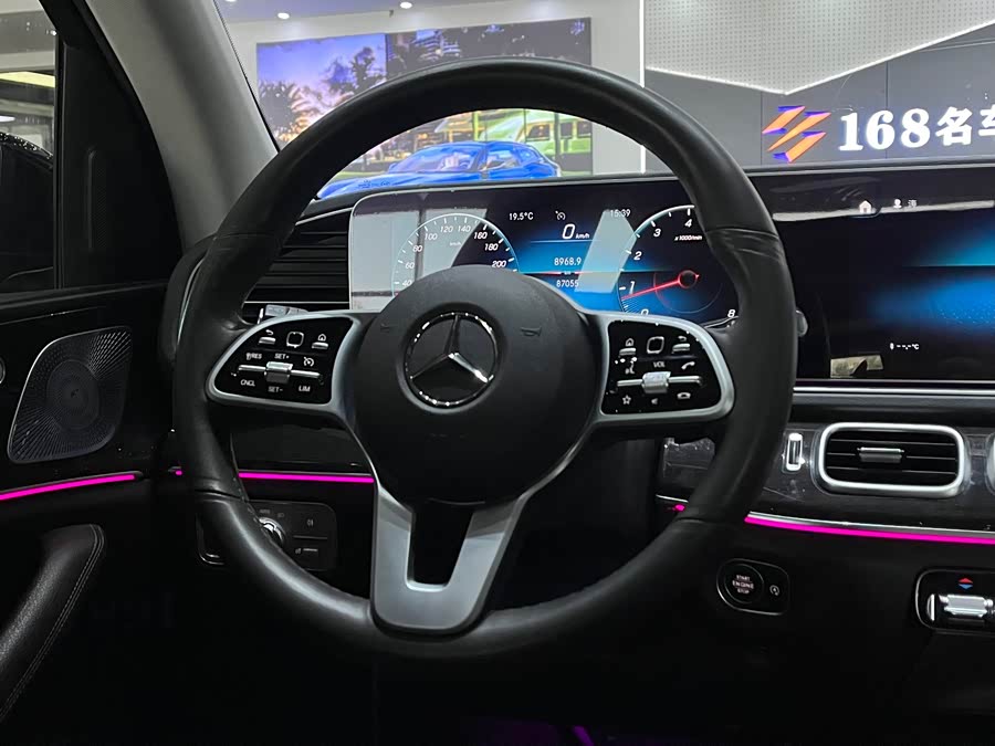 Mercedes-Benz GLE Class 2020 #16 Mercedes-Benz GLE Class 2020 car image #16