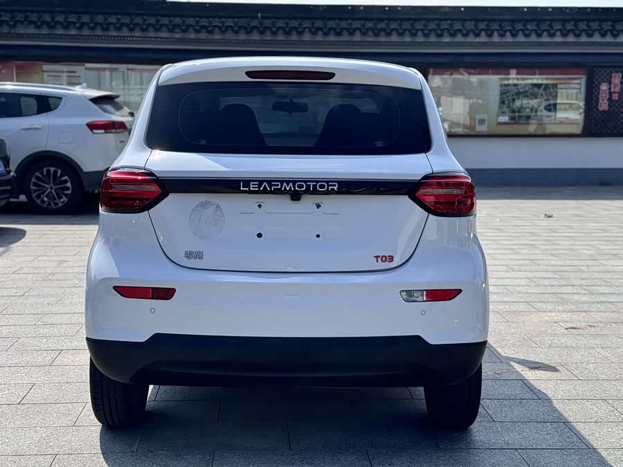 零跑汽车 零跑T03 2022 汽车图片 #16