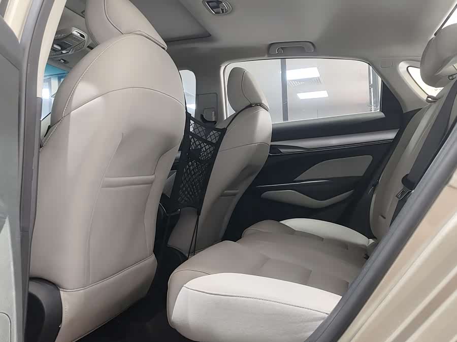 GEELY Binray 2019 car image #16