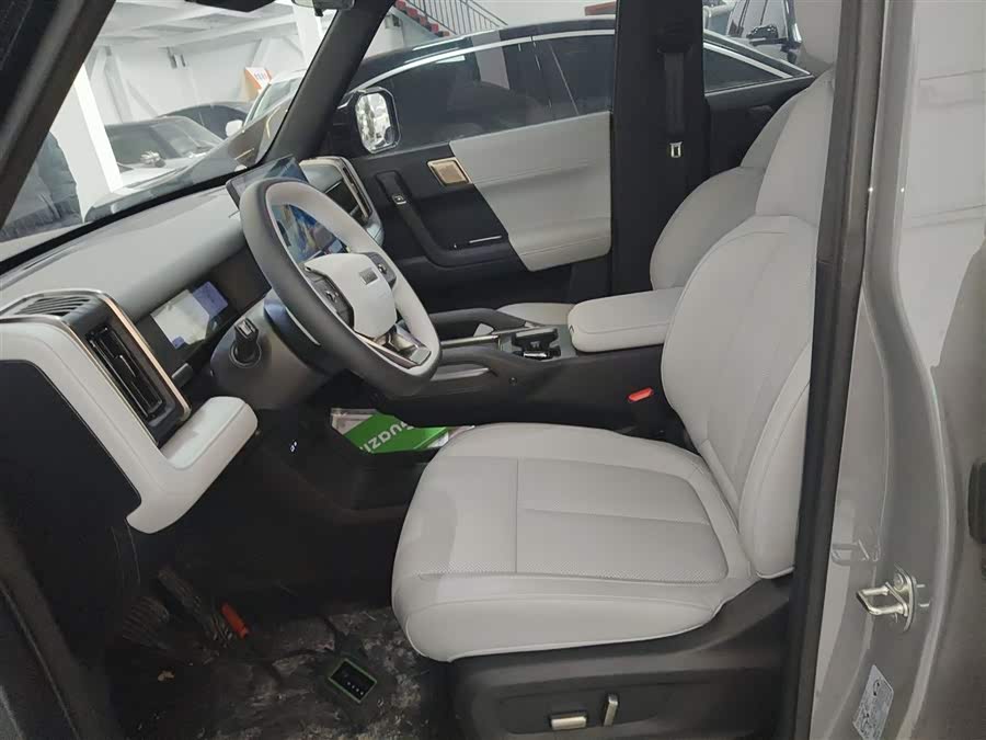 Chery 2025 car image #16